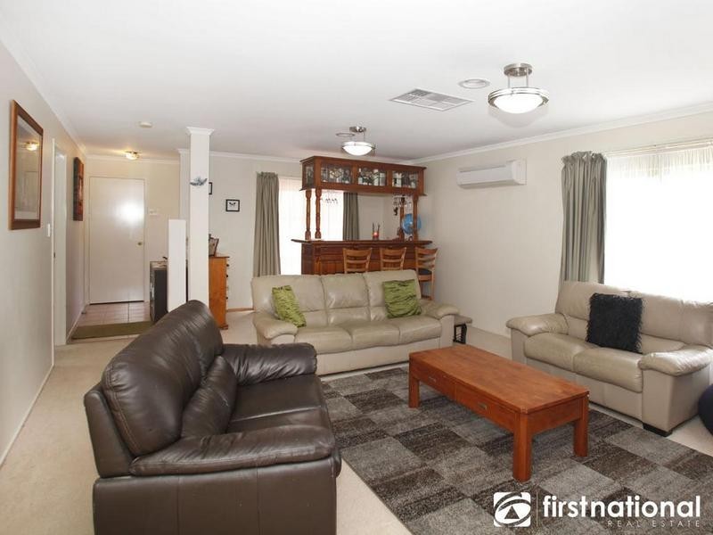 3 Carmela Close, Narre Warren VIC 3805