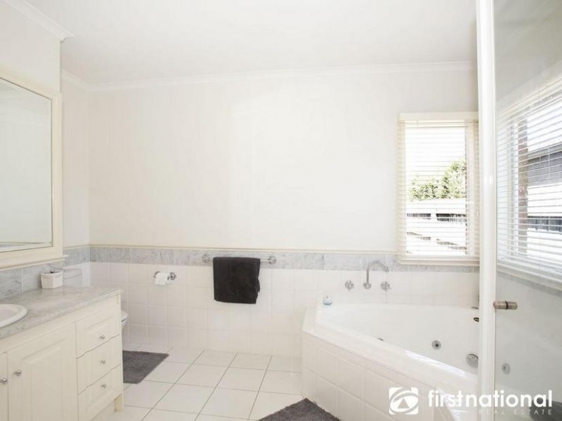 3 Buttonwood Court, Narre Warren South VIC 3805