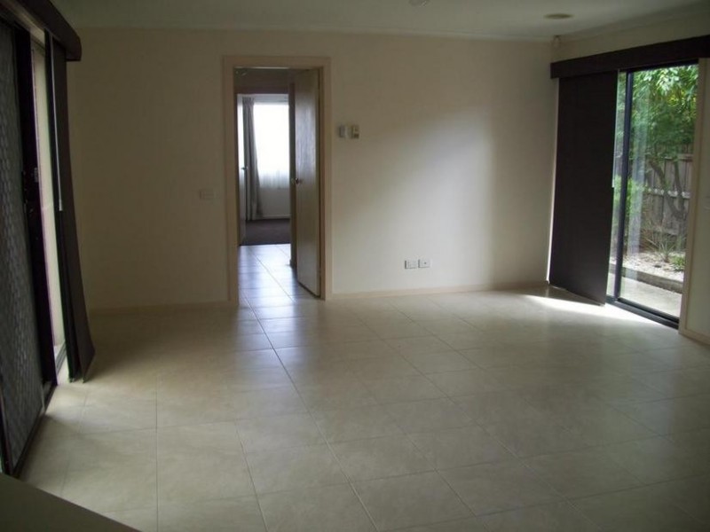 1 Dookie Court, Narre Warren VIC 3805