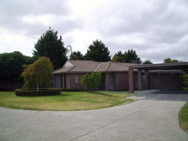 8 Stafford Place, Narre Warren VIC 3805