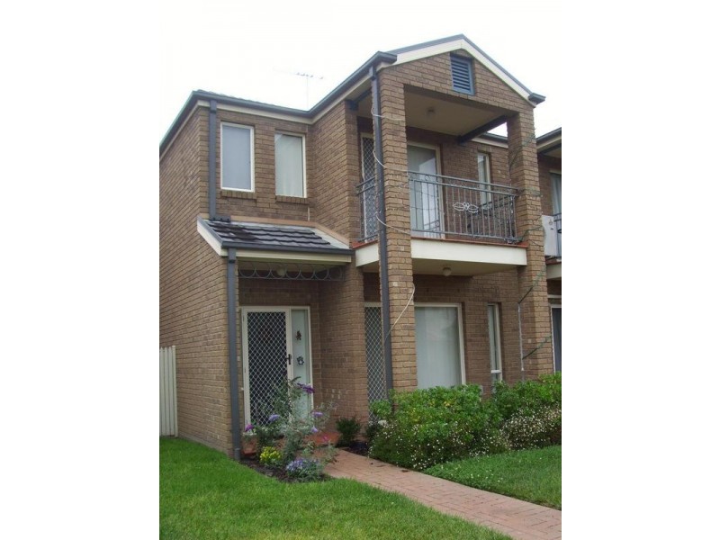 13 Gables Walk, Cranbourne North VIC 3977