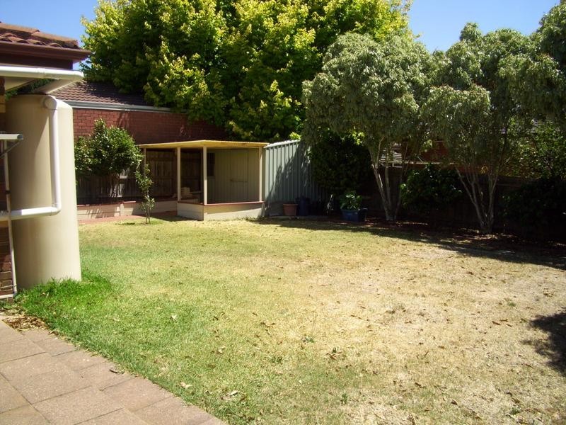 30 Ralph Crescent, Hampton Park VIC 3976