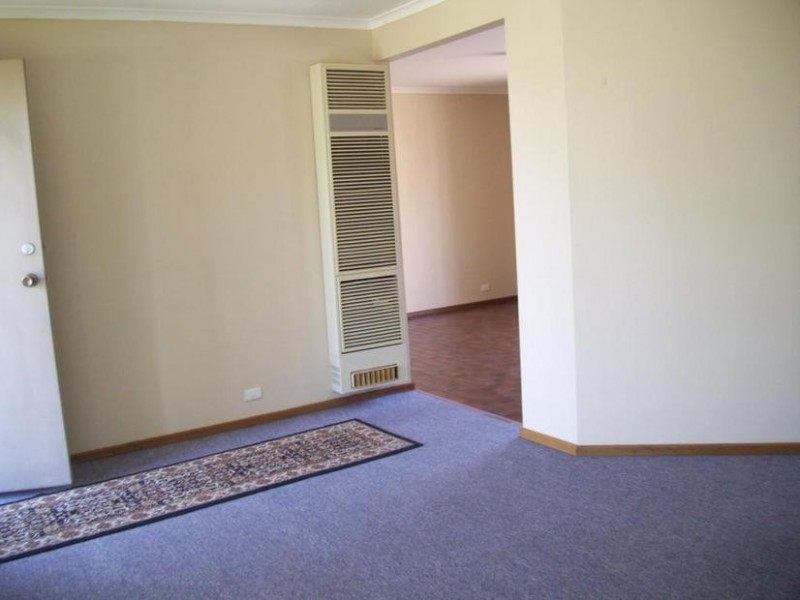 1/8 Helen Court, Narre Warren VIC 3805