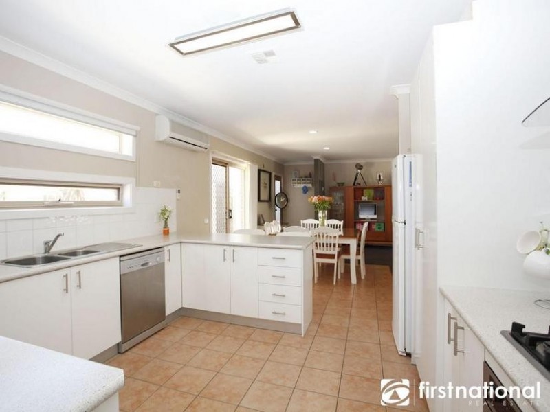 10/52 Shinners Avenue, Berwick VIC 3806