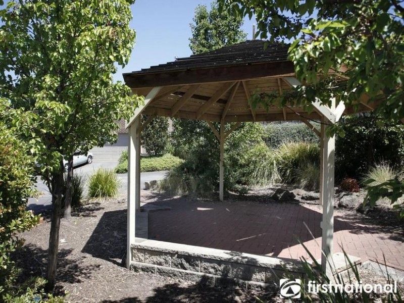 10/52 Shinners Avenue, Berwick VIC 3806