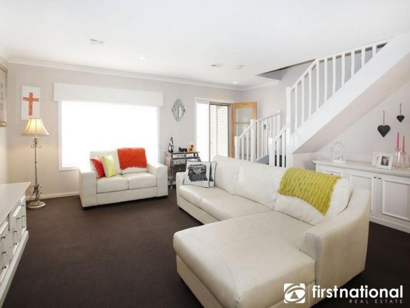 10/52 Shinners Avenue, Berwick VIC 3806