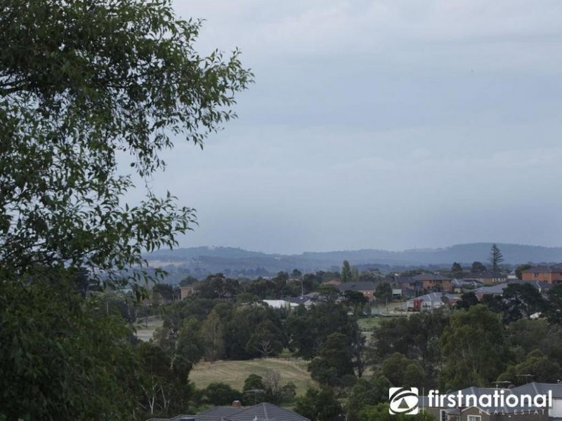 3 Yaldara Drive, Berwick VIC 3806