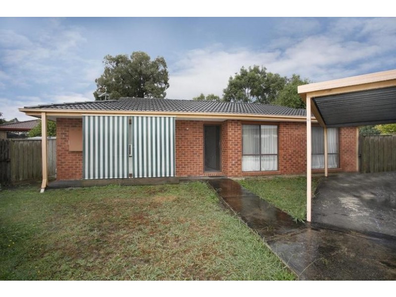 2/102 Fleetwood Drive, Narre Warren VIC 3805