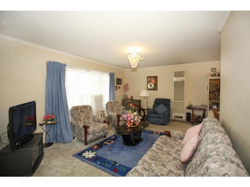 2/102 Fleetwood Drive, Narre Warren VIC 3805