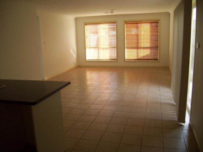 2/11-13 Palmer Drive, Narre Warren VIC 3805