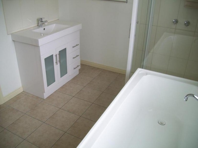 2/11-13 Palmer Drive, Narre Warren VIC 3805