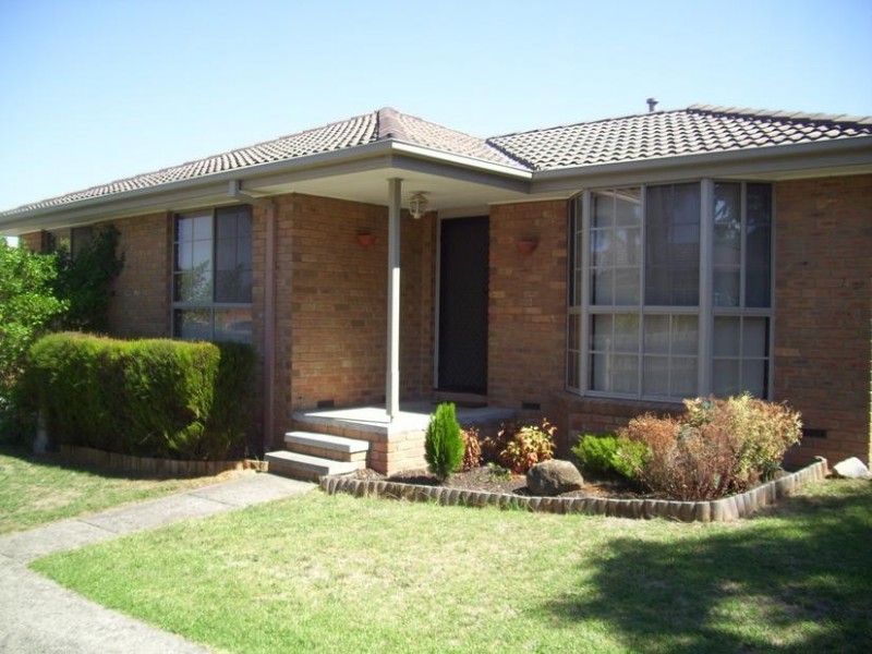 1/8 Victory Court, Narre Warren VIC 3805