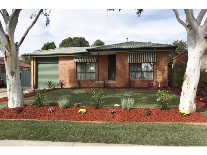 6 Wirrabarra Place, Berwick VIC 3806