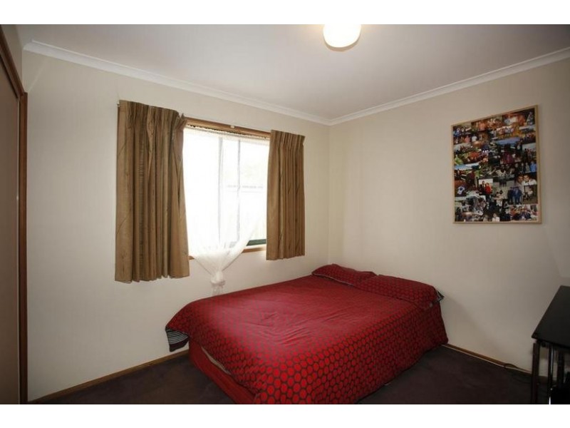 6 Wirrabarra Place, Berwick VIC 3806