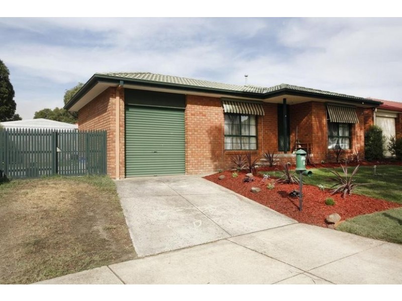 6 Wirrabarra Place, Berwick VIC 3806