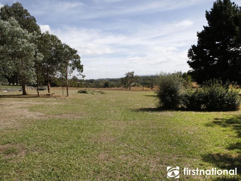 145 Split Rock Road, Beaconsfield Upper VIC 3808