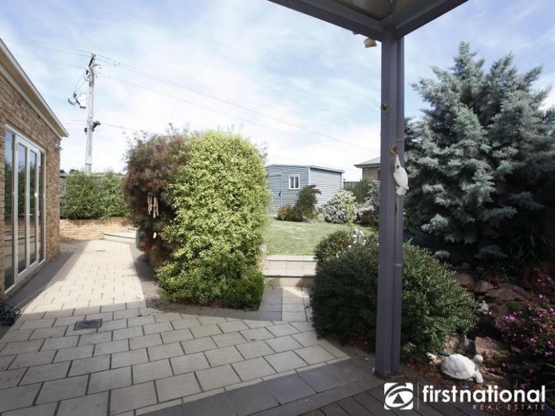 8 Pineview Court, Narre Warren South VIC 3805