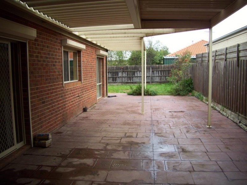 15 Aitken Court, Berwick VIC 3806