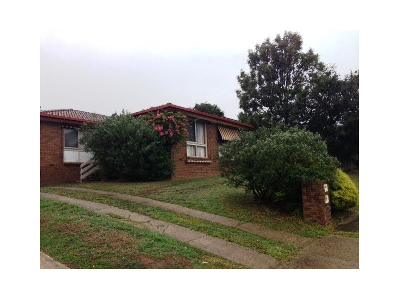 16 Gordonia Crescent, Narre Warren VIC 3805