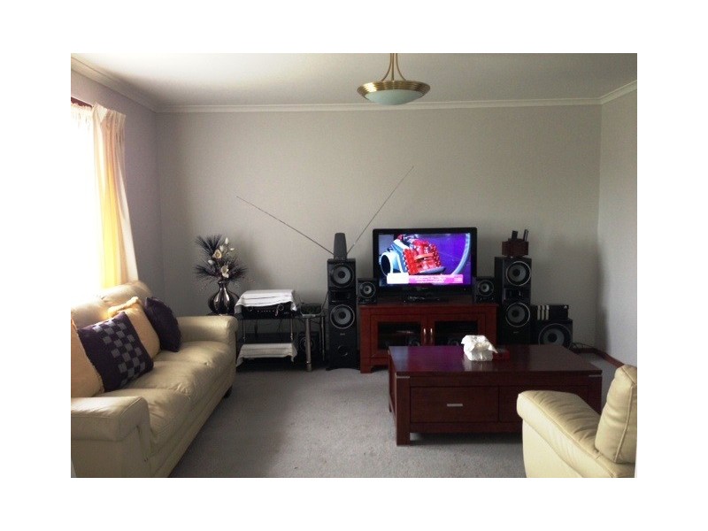 16 Gordonia Crescent, Narre Warren VIC 3805