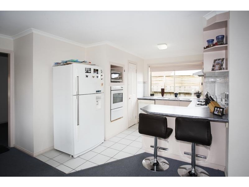 27 Balmaceda Court, Berwick VIC 3806