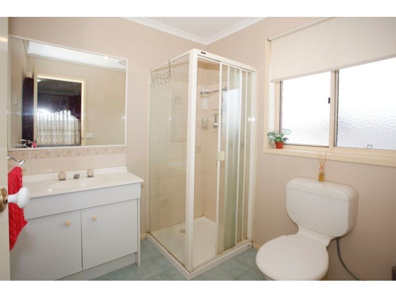 57 Ellenvale Drive, Narre Warren VIC 3805