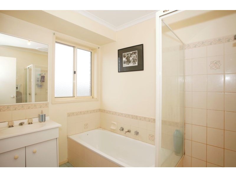 57 Ellenvale Drive, Narre Warren VIC 3805