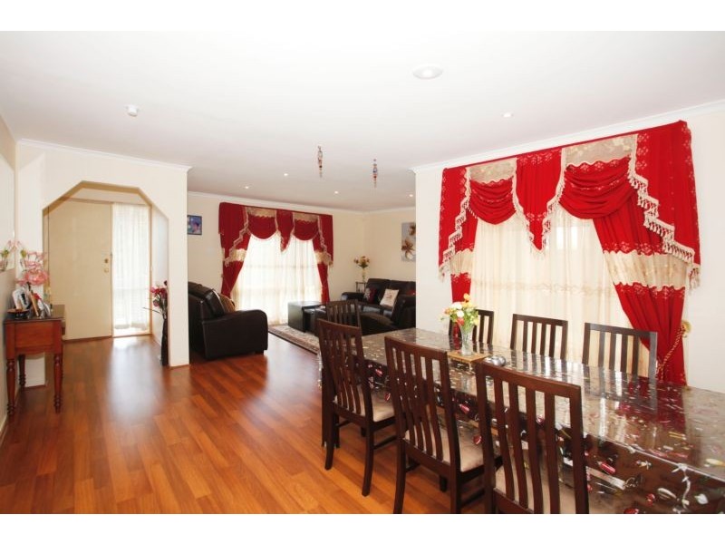 57 Ellenvale Drive, Narre Warren VIC 3805