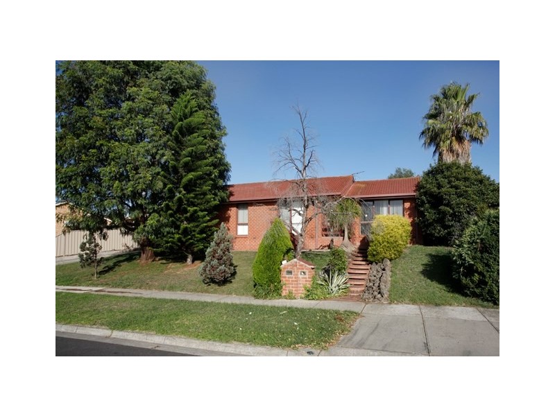 5 Blackwood Drive, Narre Warren VIC 3805