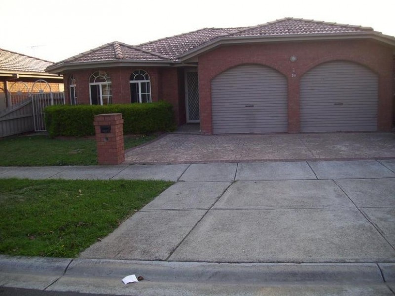 19A Glenn Erin Way, Berwick VIC 3806