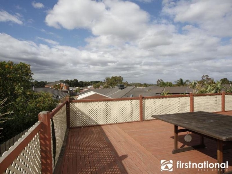 6 Sallybrook Circuit, Narre Warren VIC 3805