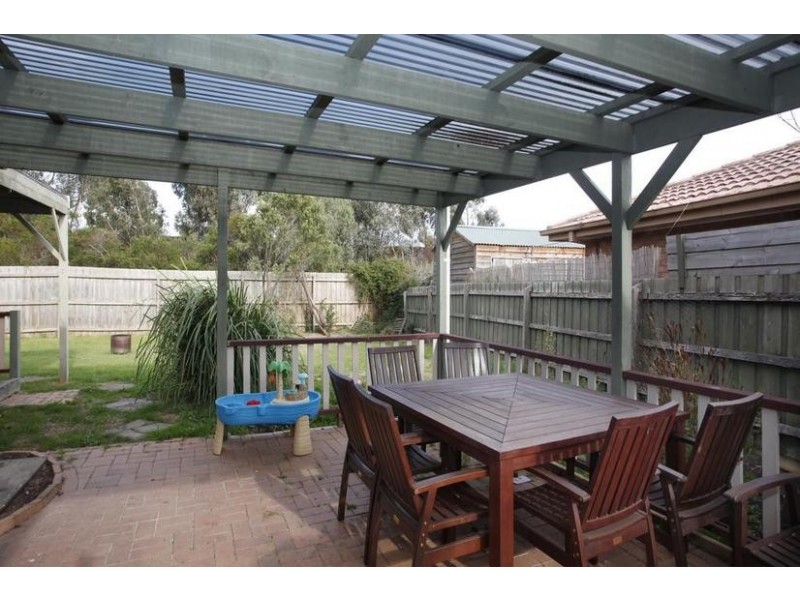 13 Insignia Crescent, Berwick VIC 3806