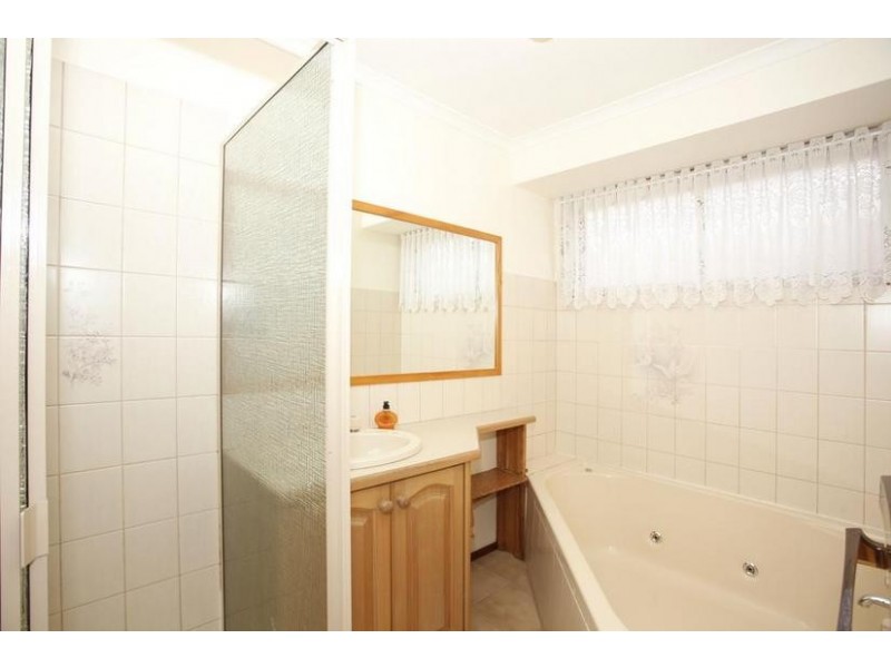 3 Nettle Drive, Hallam VIC 3803