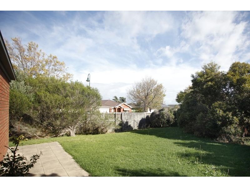 49 Sherwood Road, Narre Warren South VIC 3805