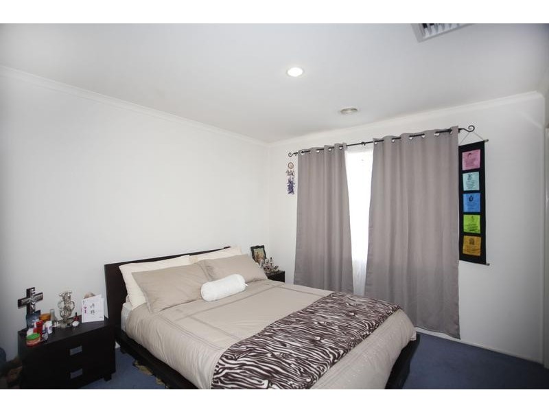 49 Sherwood Road, Narre Warren South VIC 3805