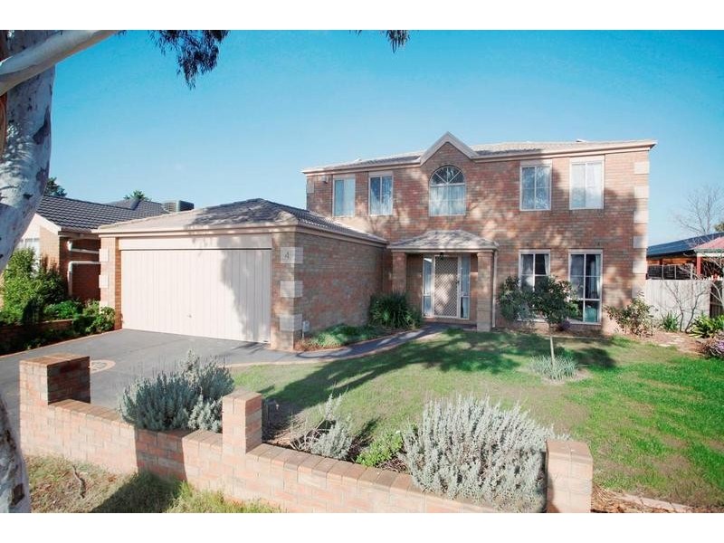 4 Pelican Court, Narre Warren South VIC 3805