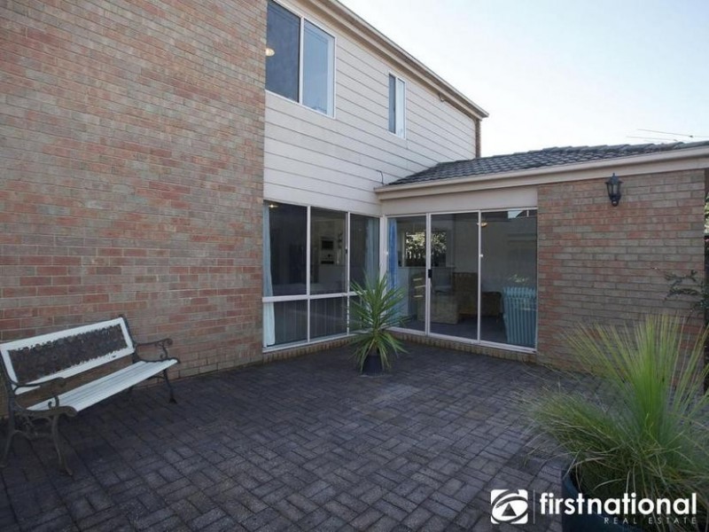 4 Pelican Court, Narre Warren South VIC 3805
