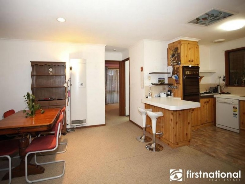 24 Guildford Crescent, Narre Warren VIC 3805