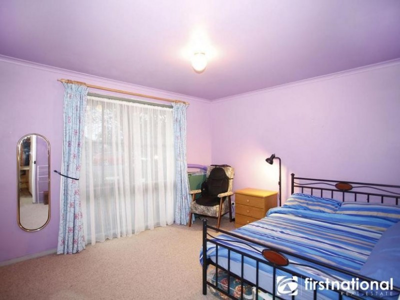 24 Guildford Crescent, Narre Warren VIC 3805