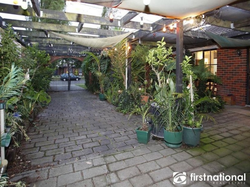 24 Guildford Crescent, Narre Warren VIC 3805