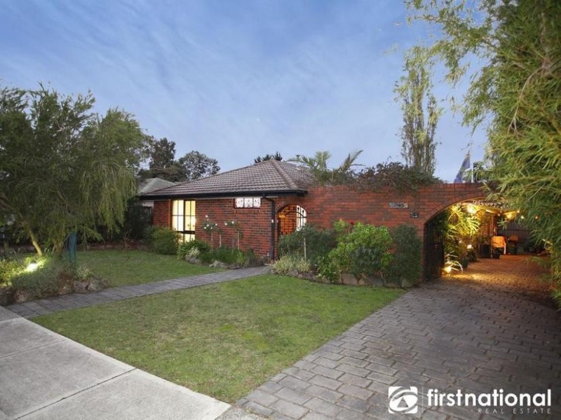 24 Guildford Crescent, Narre Warren VIC 3805
