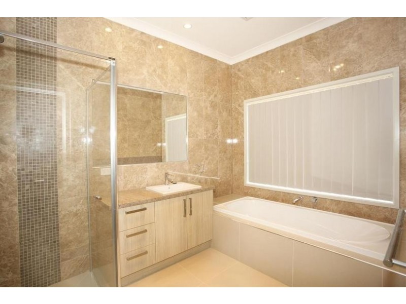 17 Avenview Drive, Narre Warren North VIC 3804