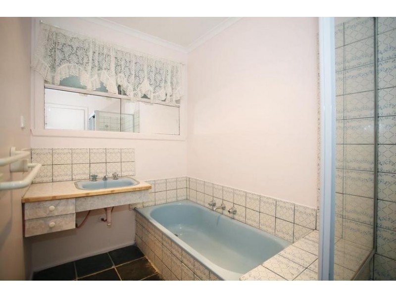 3 Cloverset Avenue, Narre Warren VIC 3805