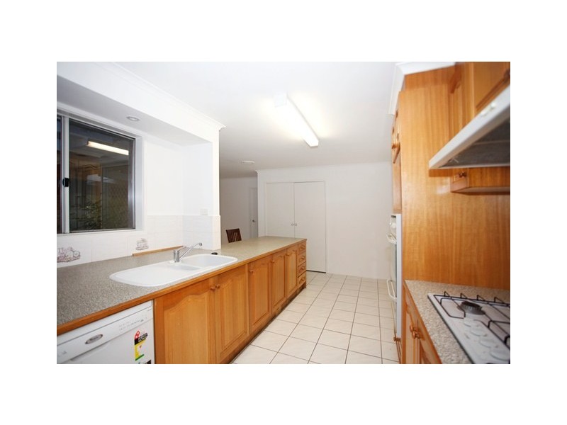 28 Baringa Park Drive, Narre Warren South VIC 3805