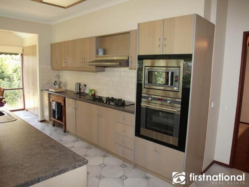 13 Eve Close, Narre Warren South VIC 3805