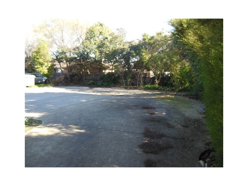 56 Clyde Road, Berwick VIC 3806