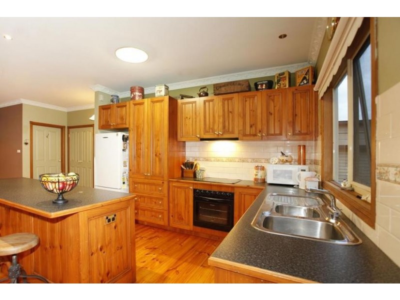 45 Jerilderie Drive, Berwick VIC 3806