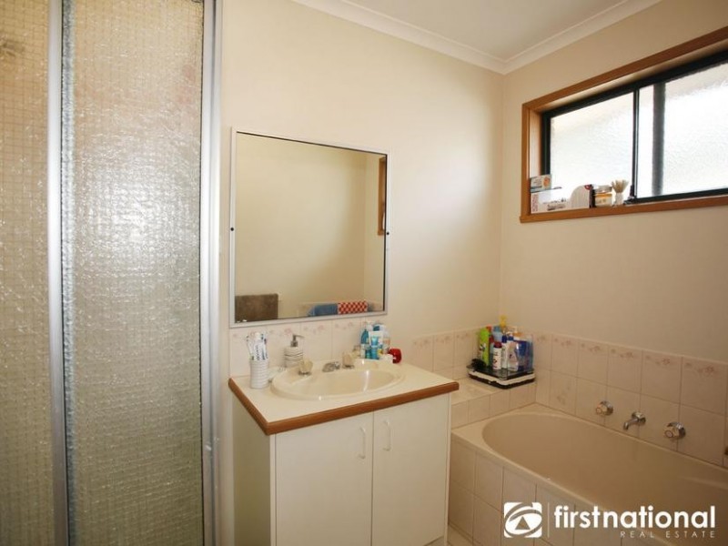 6 Wirrabarra Place, Berwick VIC 3806