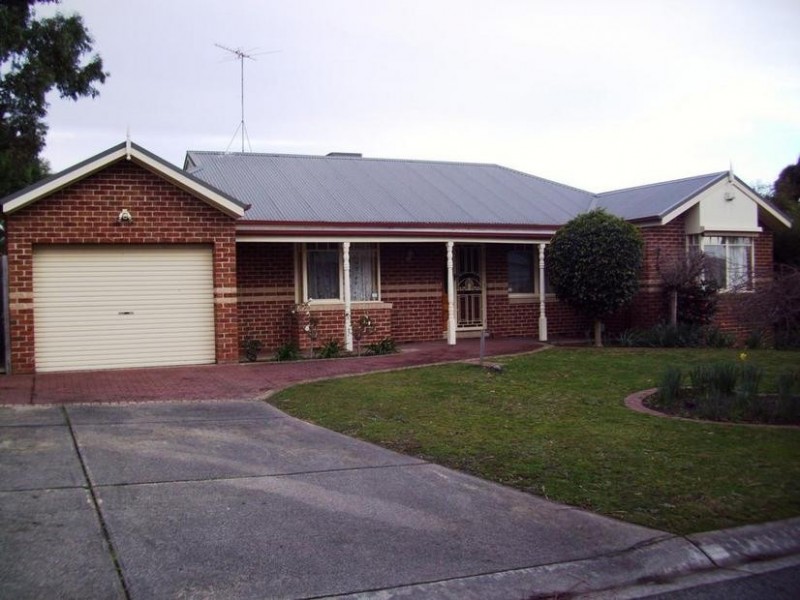 1 Jumbuck Court, Berwick VIC 3806