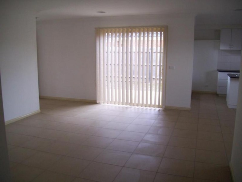 4/11-13 Palmer Drive, Narre Warren VIC 3805